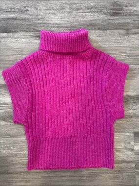 Fashion Nova Girls' Short-Sleeve Ribbed Turtleneck Sweater in Fuchsia Pink